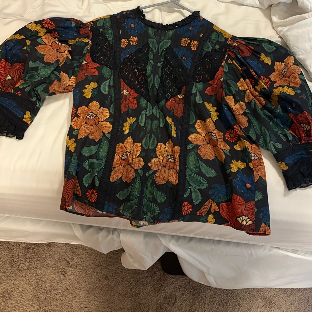 FARM Rio Multicolor Floral Blouse - Picture 2 of 2